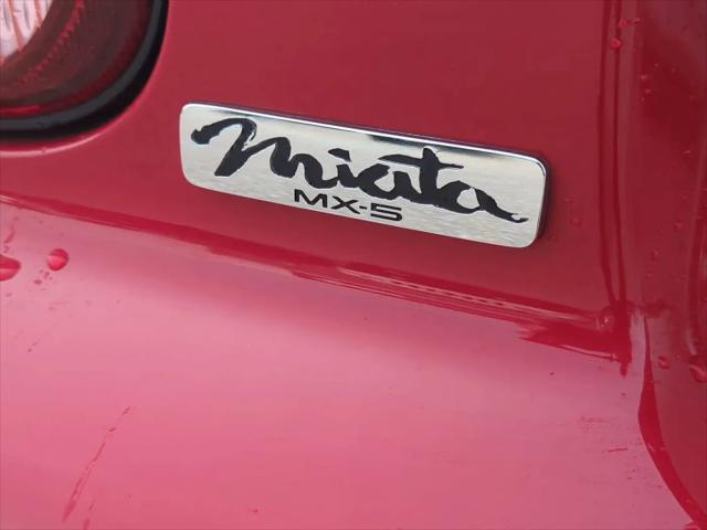 2001 Mazda MX-5 Base