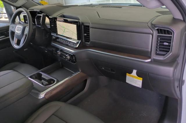 2026 GMC Sierra 2500HD Crew Cab, Standard Bed, SLT, 4WD