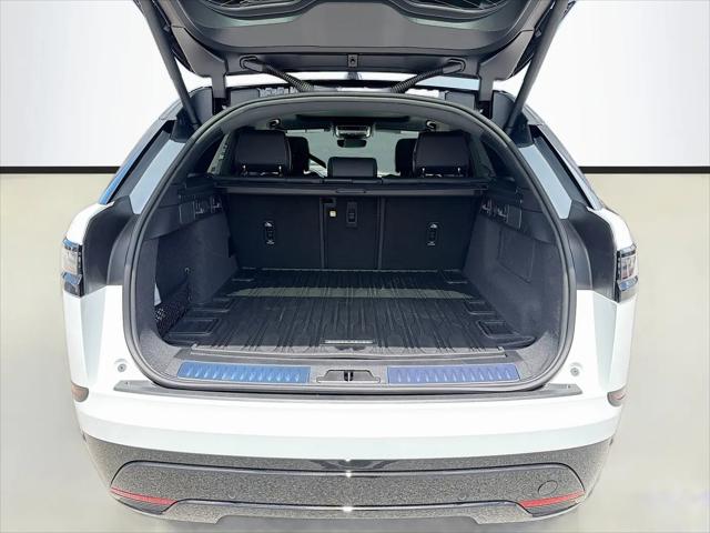 2026 Land Rover Range Rover Velar Belgravia Edition