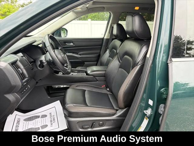 2025 Nissan Pathfinder SL FWD