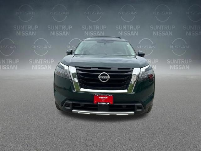 2025 Nissan Pathfinder SL FWD