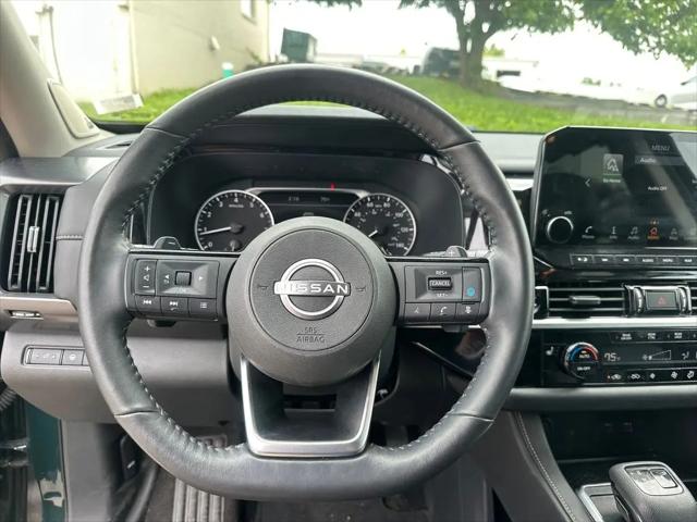 2025 Nissan Pathfinder SL FWD