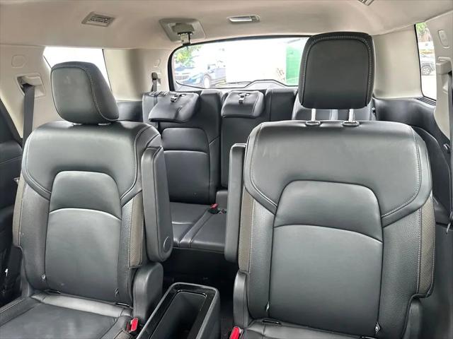 2025 Nissan Pathfinder SL FWD