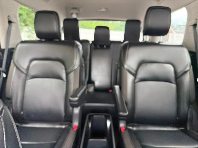 2025 Nissan Pathfinder SL FWD