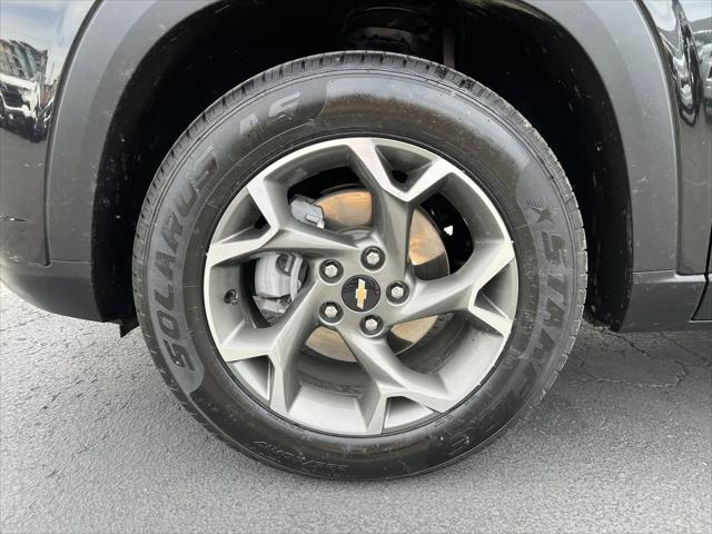 2025 Chevrolet Trax FWD LT