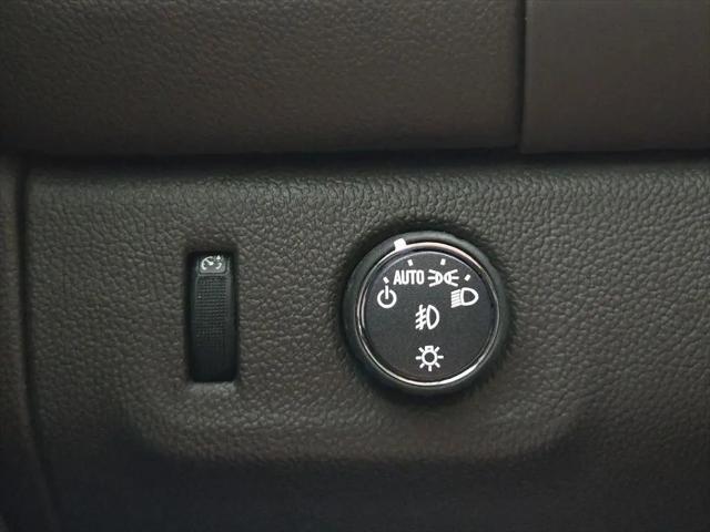 2022 GMC Canyon 2WD Crew Cab Short Box Denali