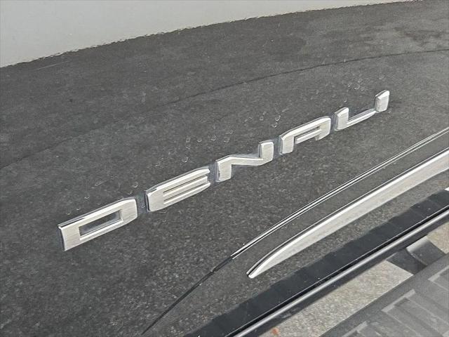 2022 GMC Canyon 2WD Crew Cab Short Box Denali