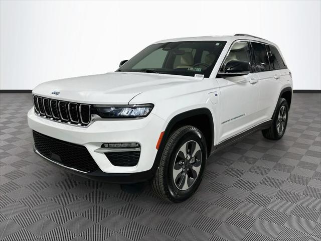2022 Jeep Grand Cherokee 4xe Limited 4x4 2022 Jeep Grand Cherokee 4xe Limited 4x4