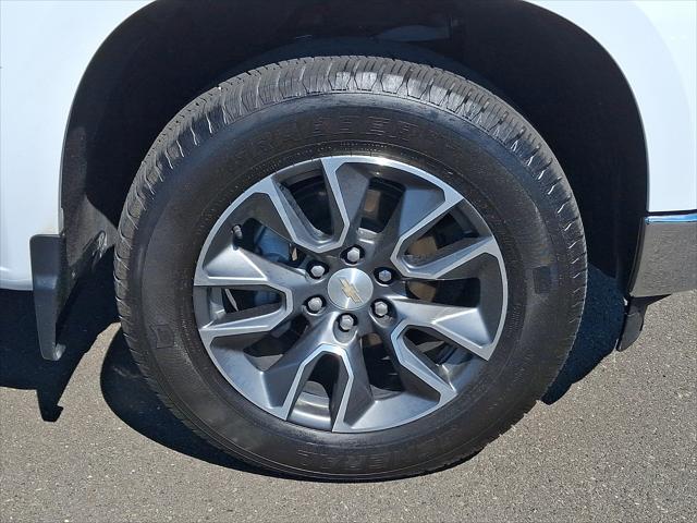 2023 Chevrolet Silverado 1500 4WD Double Cab Standard Bed LT with 2FT