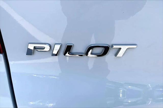 2021 Honda Pilot AWD Elite