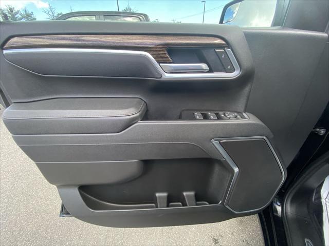 2025 GMC Sierra 1500 4WD Crew Cab Short Box Elevation with 3SB