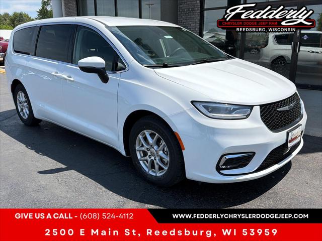 2023 Chrysler Pacifica Touring L for sale in Reedsburg, WI