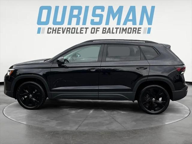 2025 Volkswagen Taos 1.5T SE Black