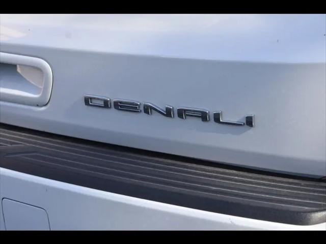 2024 GMC Yukon 4WD Denali