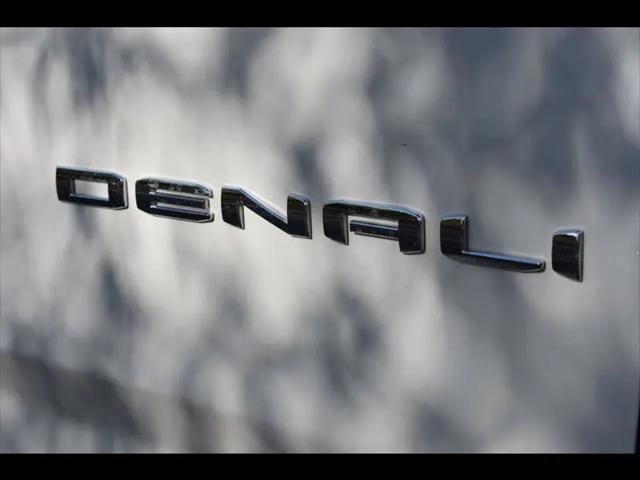 2024 GMC Yukon 4WD Denali