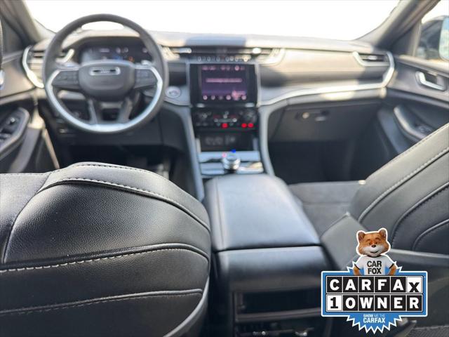 2025 Jeep Grand Cherokee Altitude 4x4