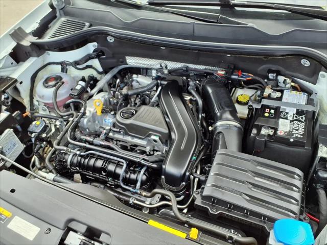 2025 Volkswagen Taos 1.5T SE