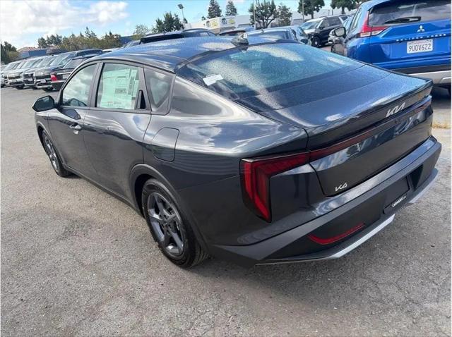 2026 Kia K4 LXS
