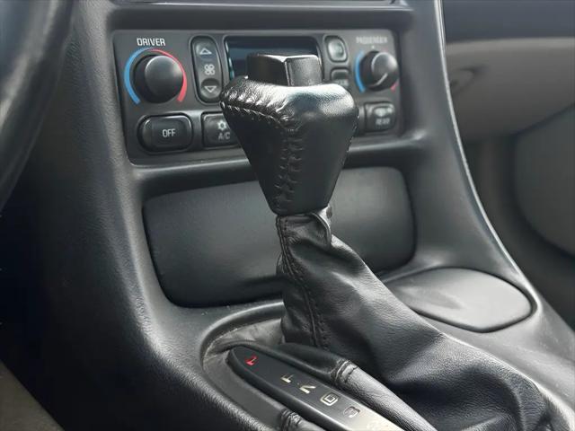 1998 Chevrolet Corvette Base