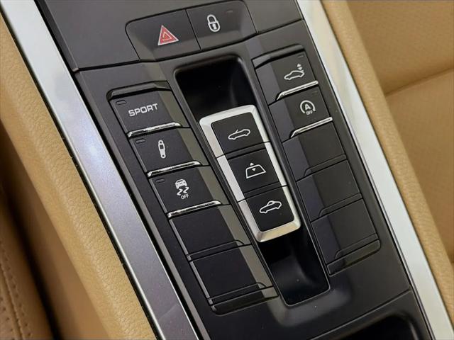 2017 Porsche 911 Carrera