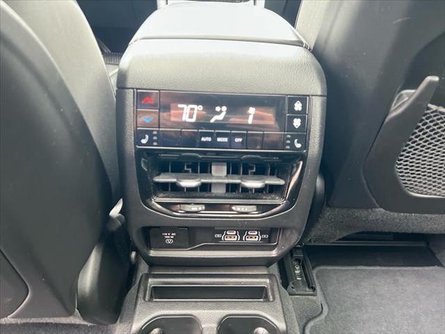 2023 Jeep Grand Cherokee L Overland 4x4