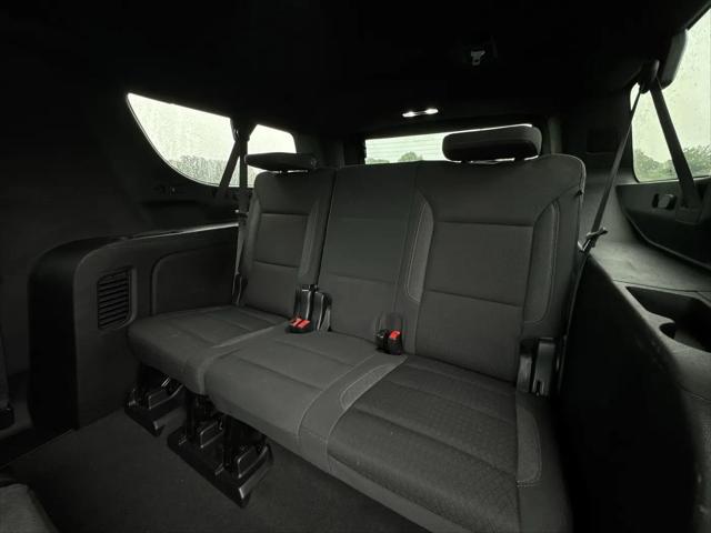 2024 Chevrolet Suburban 2WD LS