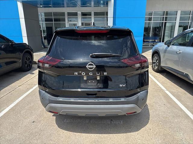 2022 Nissan Rogue SV FWD