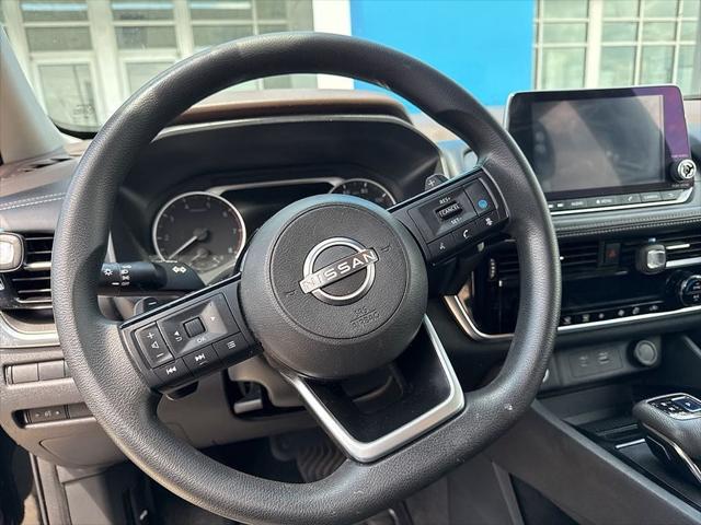 2022 Nissan Rogue SV FWD