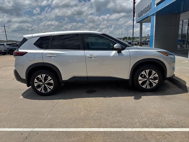 2022 Nissan Rogue SV FWD