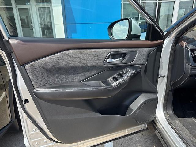 2022 Nissan Rogue SV FWD