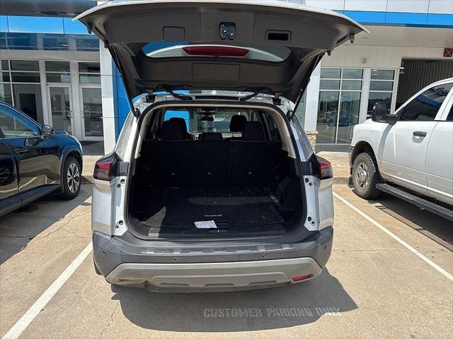 2022 Nissan Rogue SV FWD