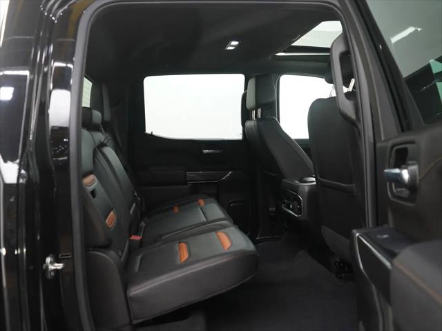 2022 GMC Sierra 1500 Limited 4WD Crew Cab Short Box AT4