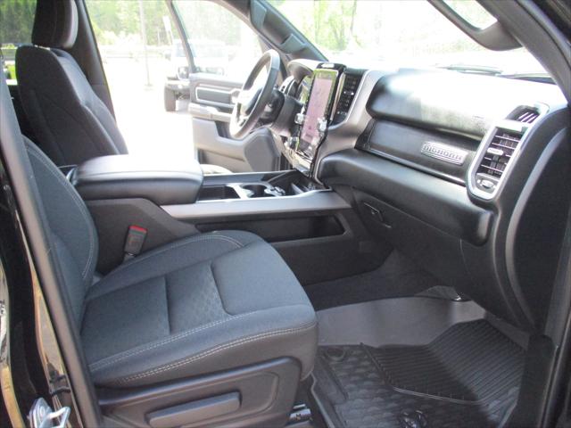 2025 Ram 1500 Big Horn Crew Cab 4x4 5'7" Box