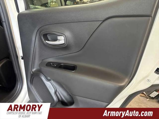2023 Jeep Renegade Latitude 4x4