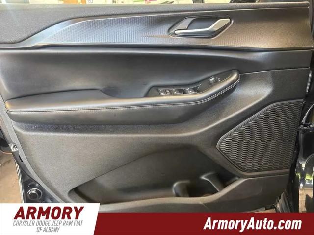 2023 Jeep Grand Cherokee L Altitude 4x4