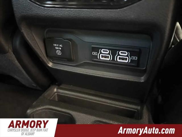 2023 Jeep Grand Cherokee L Altitude 4x4