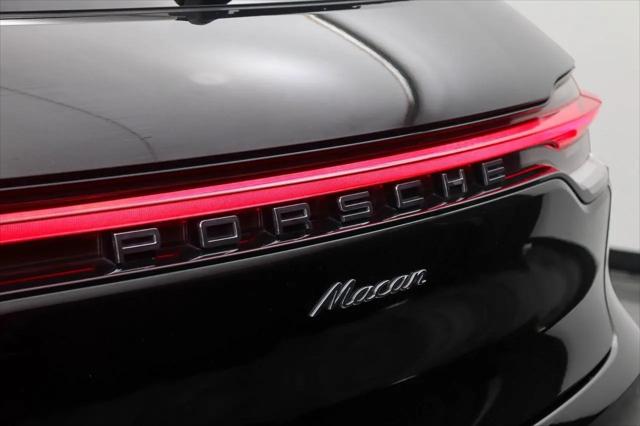 2021 Porsche Macan Macan