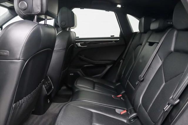 2021 Porsche Macan Macan