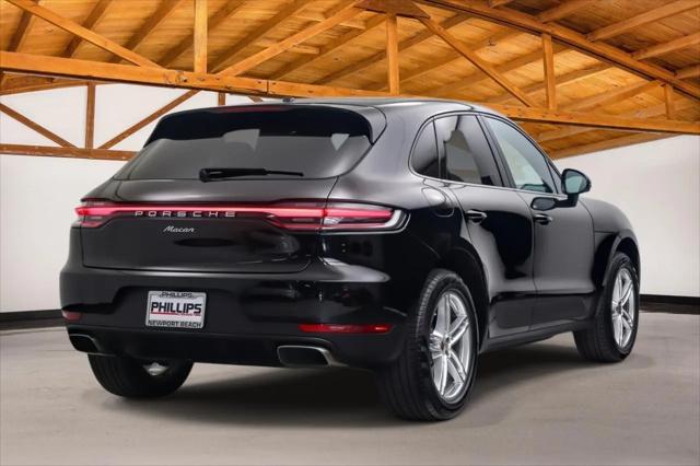 2021 Porsche Macan Macan