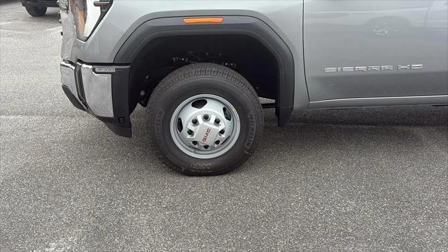2026 GMC Sierra 3500HD Crew Cab, Long Bed, Pro Dual Rear Wheel, 4WD