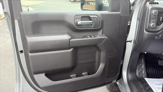 2026 GMC Sierra 3500HD Crew Cab, Long Bed, Pro Dual Rear Wheel, 4WD