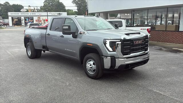 2026 GMC Sierra 3500HD Crew Cab, Long Bed, Pro Dual Rear Wheel, 4WD