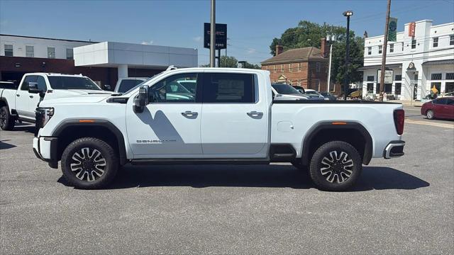 2026 GMC Sierra 2500HD Crew Cab, Standard Bed, Denali Ultimate, 4WD