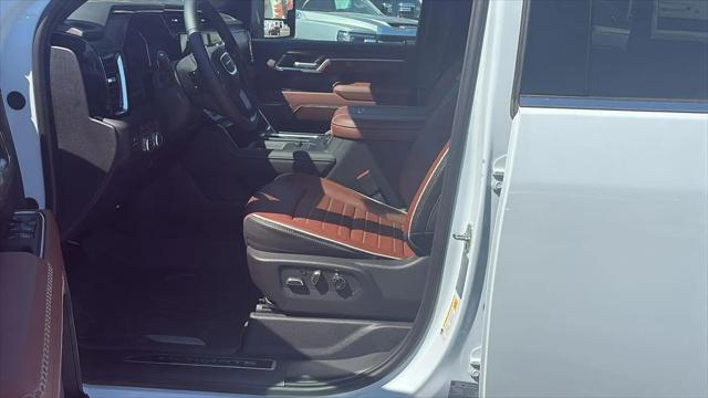 2026 GMC Sierra 2500HD Crew Cab, Standard Bed, Denali Ultimate, 4WD