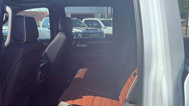 2026 GMC Sierra 2500HD Crew Cab, Standard Bed, Denali Ultimate, 4WD
