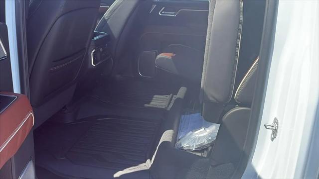 2026 GMC Sierra 2500HD Crew Cab, Standard Bed, Denali Ultimate, 4WD