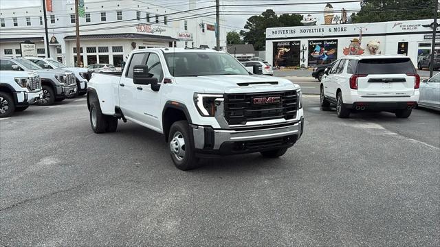 2026 GMC Sierra 3500HD Crew Cab, Long Bed, Pro Dual Rear Wheel, 4WD