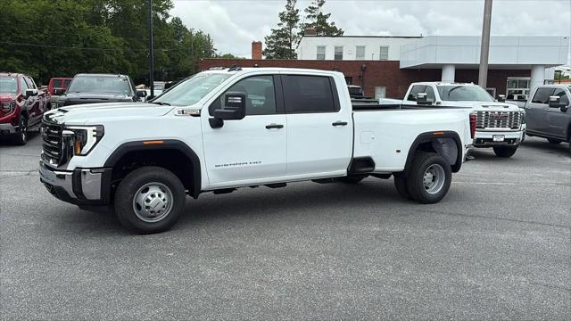 2026 GMC Sierra 3500HD Crew Cab, Long Bed, Pro Dual Rear Wheel, 4WD