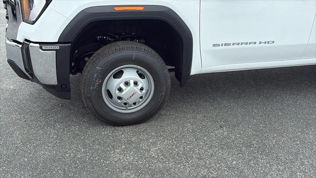 2026 GMC Sierra 3500HD Crew Cab, Long Bed, Pro Dual Rear Wheel, 4WD