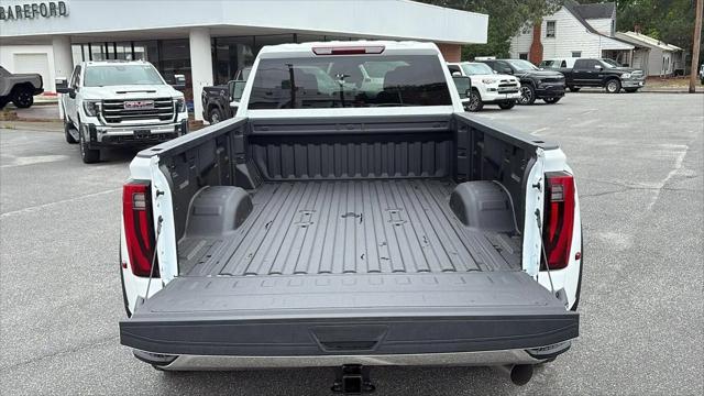 2026 GMC Sierra 3500HD Crew Cab, Long Bed, Pro Dual Rear Wheel, 4WD
